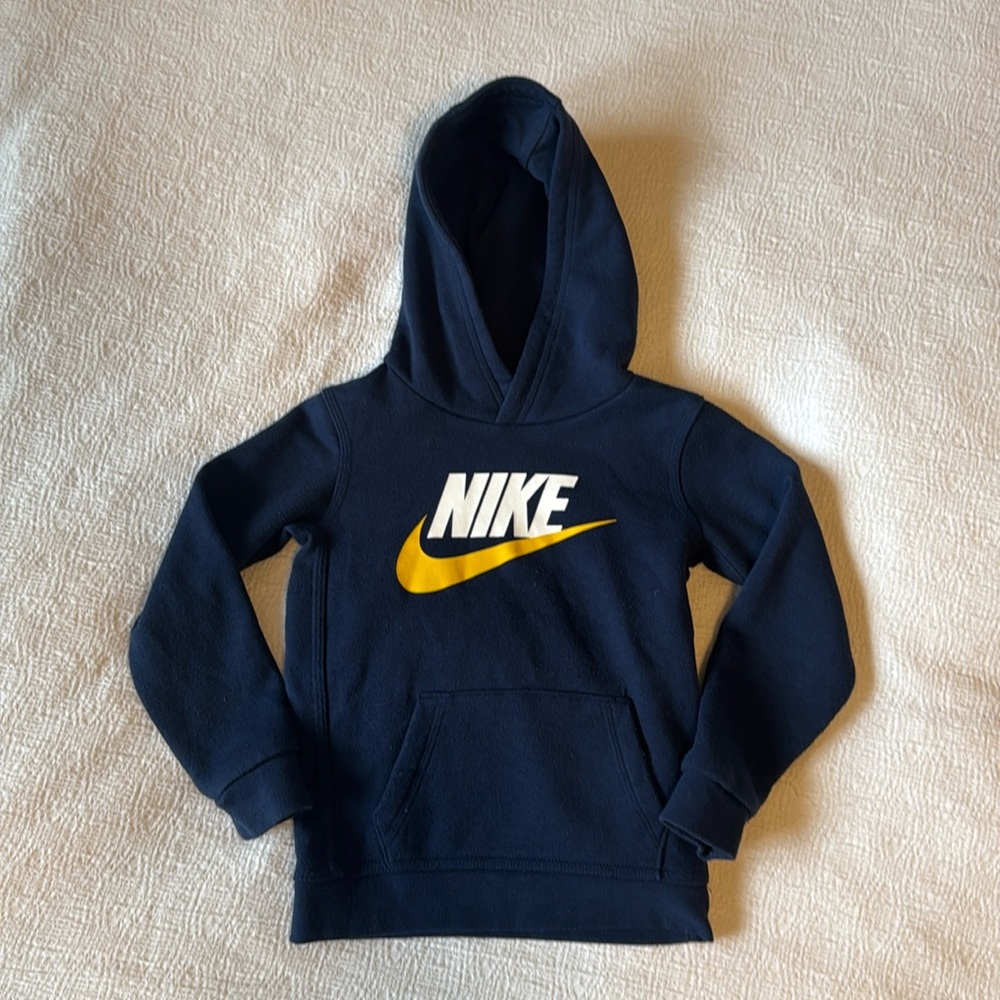 Nike kids’ hoodie 4T